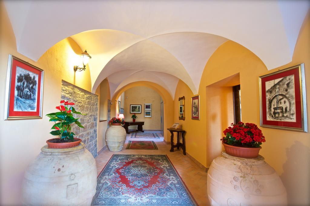 Rosso Porpora Villa Colle Umberto  Kültér fotó