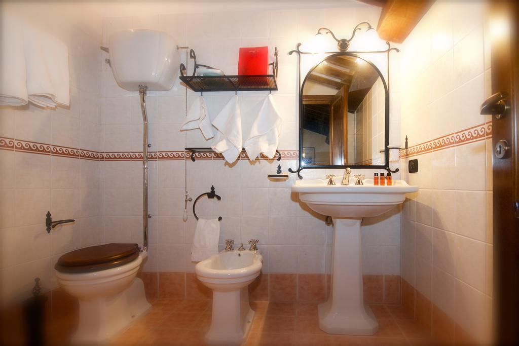 Rosso Porpora Villa Colle Umberto  Kültér fotó