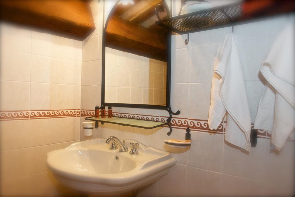 Rosso Porpora Villa Colle Umberto  Kültér fotó