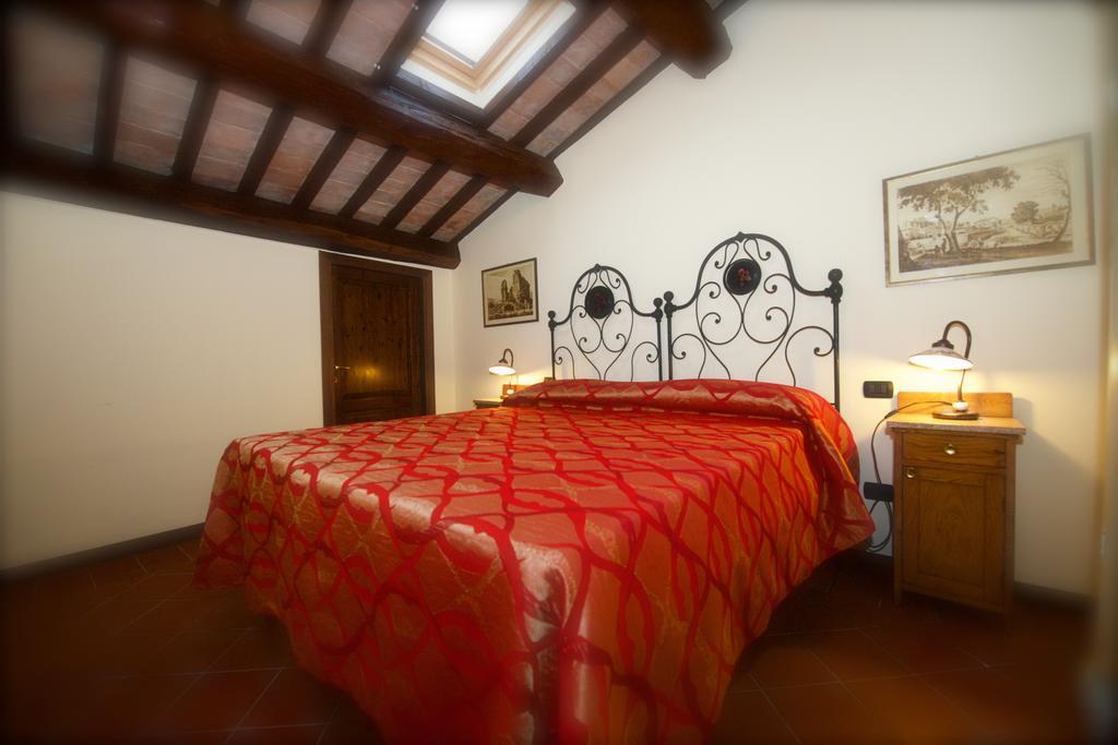 Rosso Porpora Villa Colle Umberto  Kültér fotó