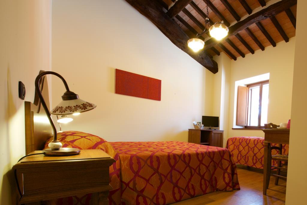 Rosso Porpora Villa Colle Umberto  Kültér fotó