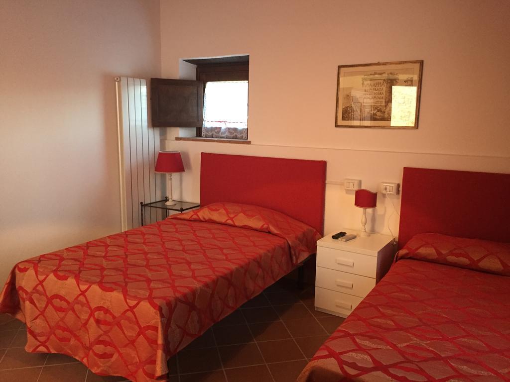 Rosso Porpora Villa Colle Umberto  Kültér fotó